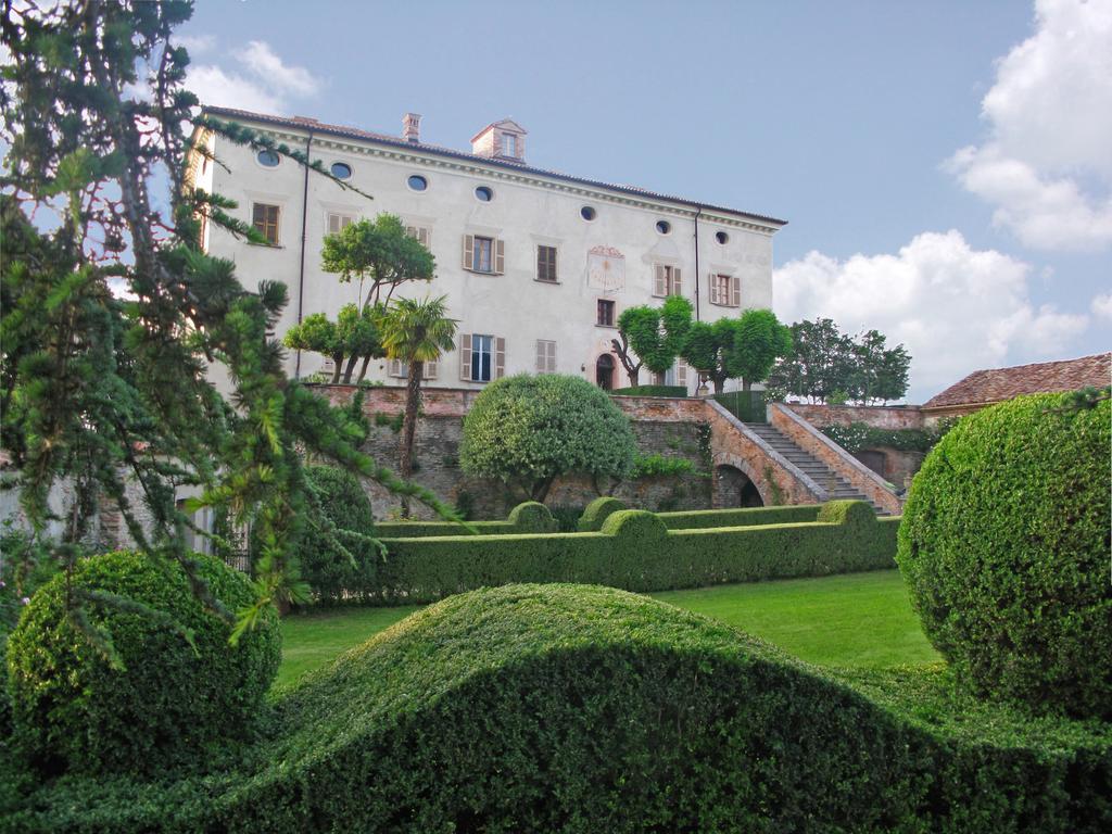 Bed and Breakfast Castello Di Coazzolo Neive Zewnętrze zdjęcie