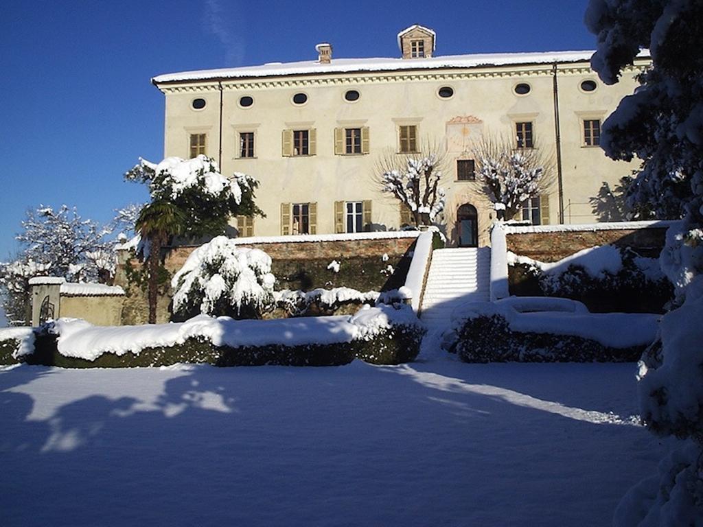 Bed and Breakfast Castello Di Coazzolo Neive Zewnętrze zdjęcie